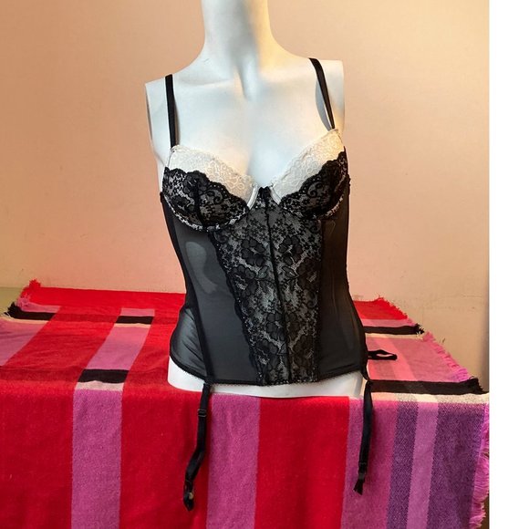 Victoria's Secret Lace Corest with Garters - Picture 1 of 11